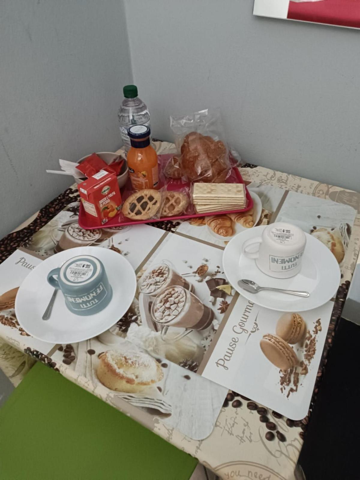 Hotel Ded 1 Checkin A Richiesta Parma Zewnętrze zdjęcie